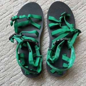 Teva ALP Tropical Scrappy Sandals